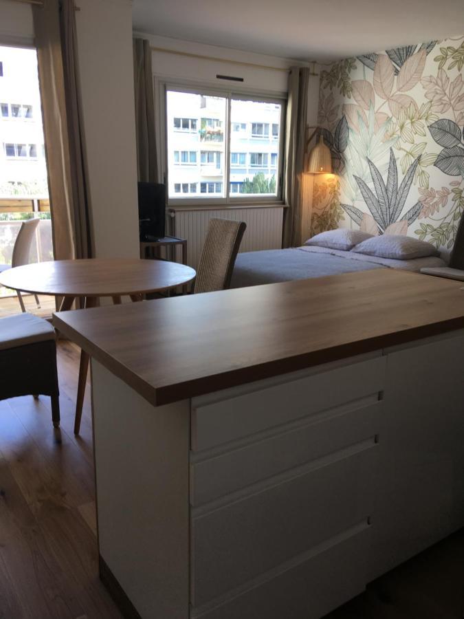 Logement Chic - Lyon 6 Brotteaux - Arrivee Autonome - Equipe Apartment Ngoại thất bức ảnh